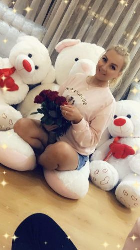 Güzel Dakikalar için Escort Buse Sizi Bekliyor