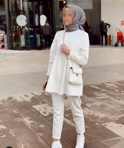 Güzel Sevişen Türbanlı Batıkent Escort Emel