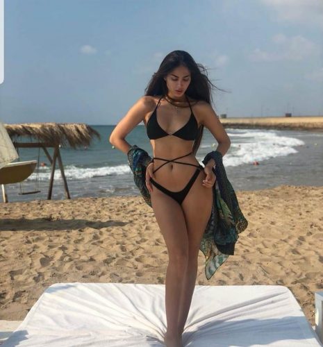 İstekler Escort Selen ile Daha Özel