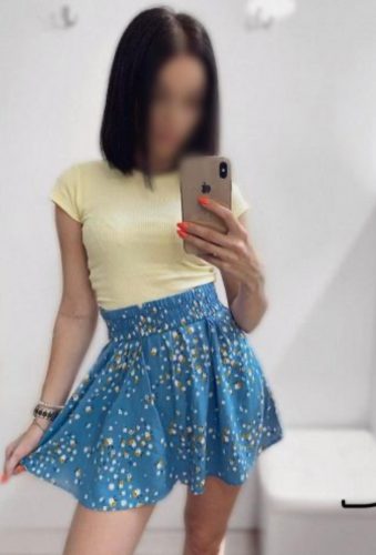 Moldovyalı İşveli Escort Aura Hizmette