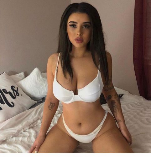 Oral Hizmetlerde Escort Yaren Büyülüyor