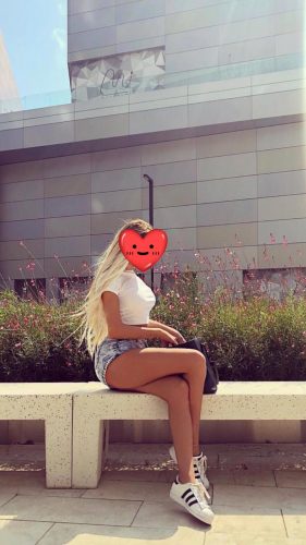 Sarışın Escort Güzeli Bayan Gülsüm