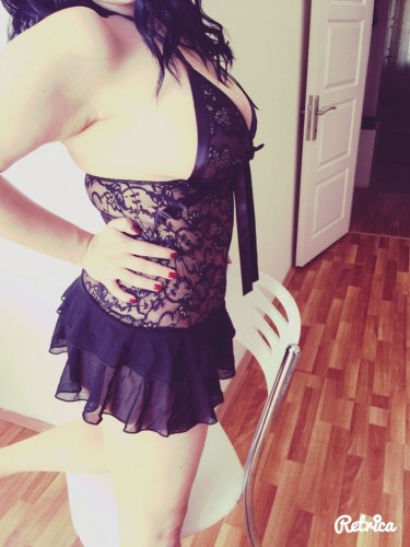 Sarışın Escort Sert Seven Nur
