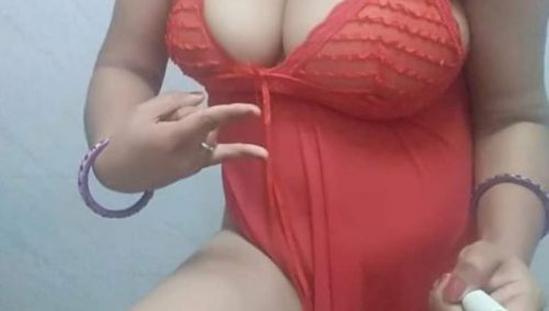 Sohbet Eden Escort Bayan Esin Beraber Oluyor