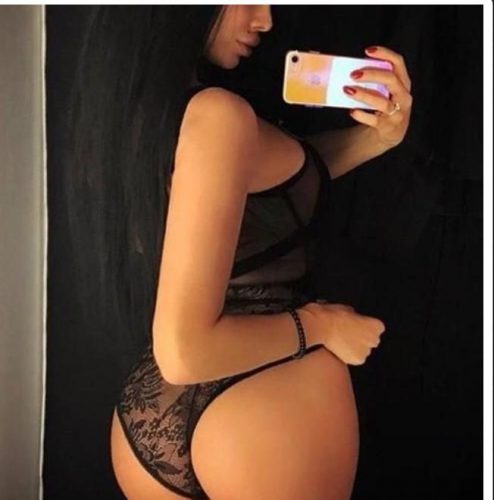 Taze Escort Uzun Saçlı Kader