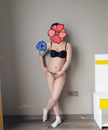 Türbanlı Ateşli Escort Aygül Görüşüyor